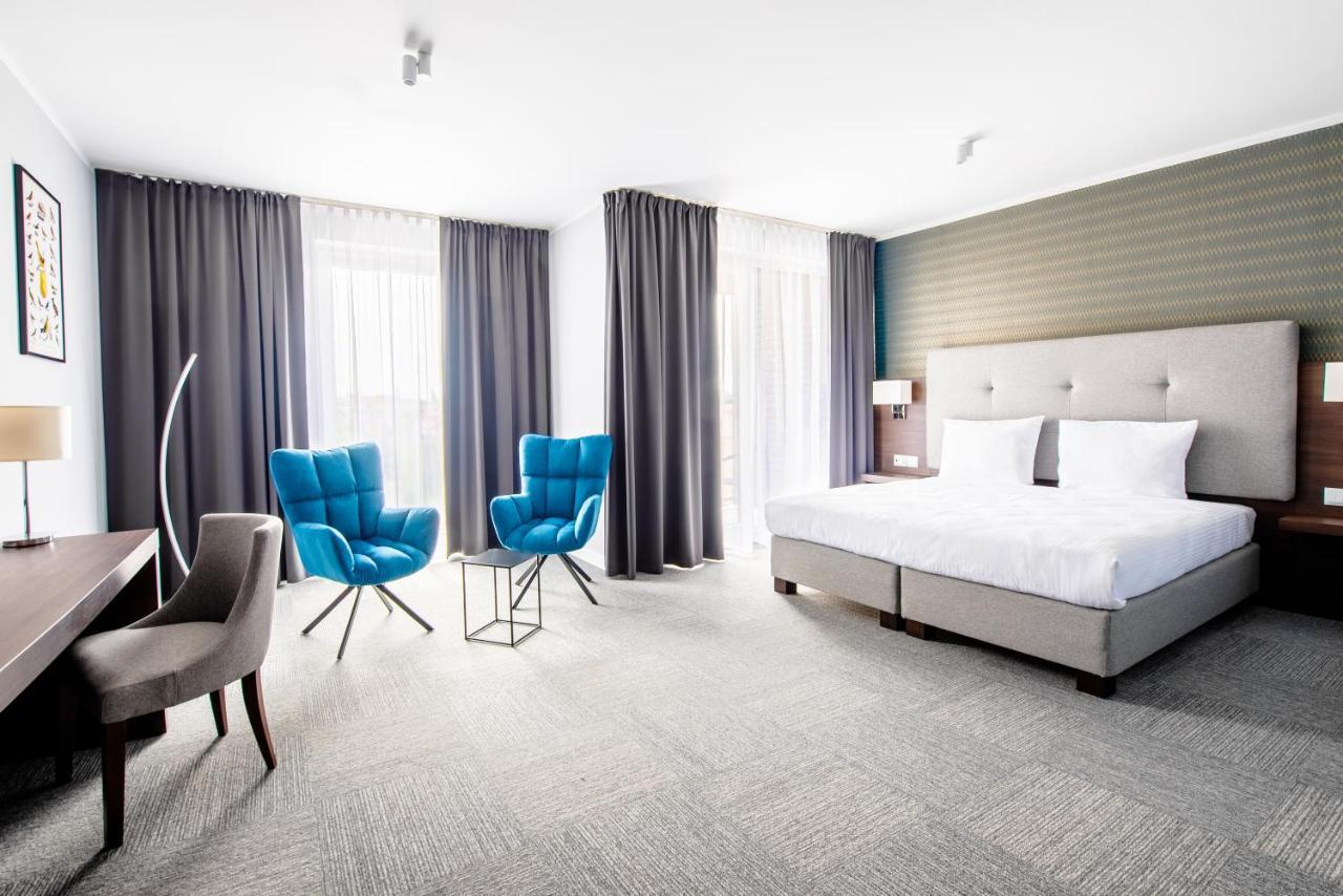 Hotel Weneda Ополе Екстер'єр фото