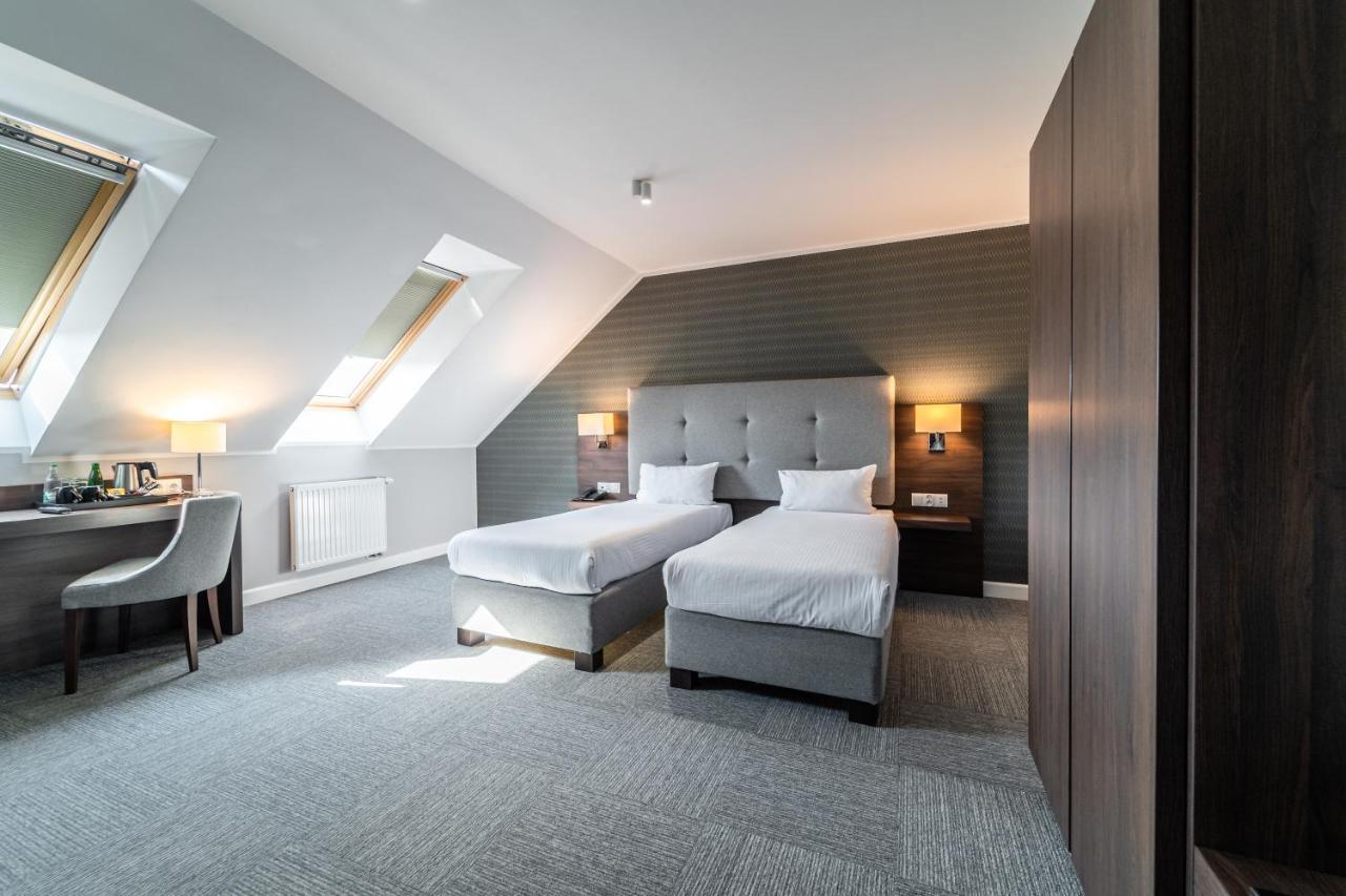 Hotel Weneda Ополе Екстер'єр фото