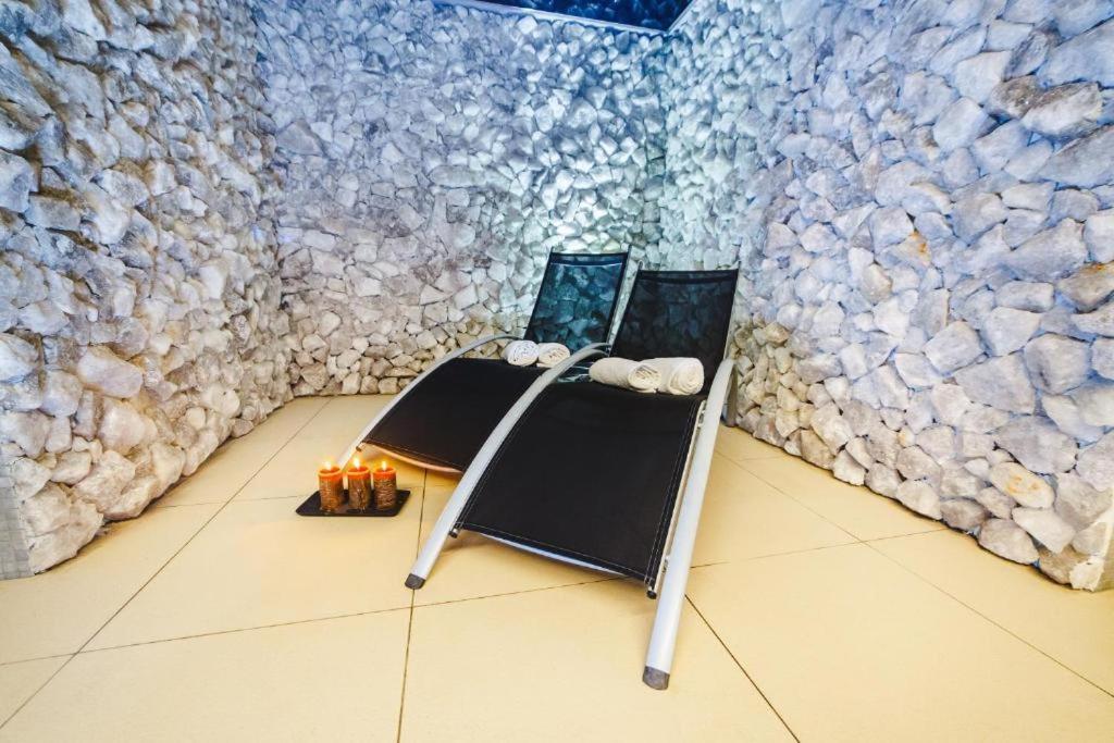Hotel Weneda Ополе Екстер'єр фото