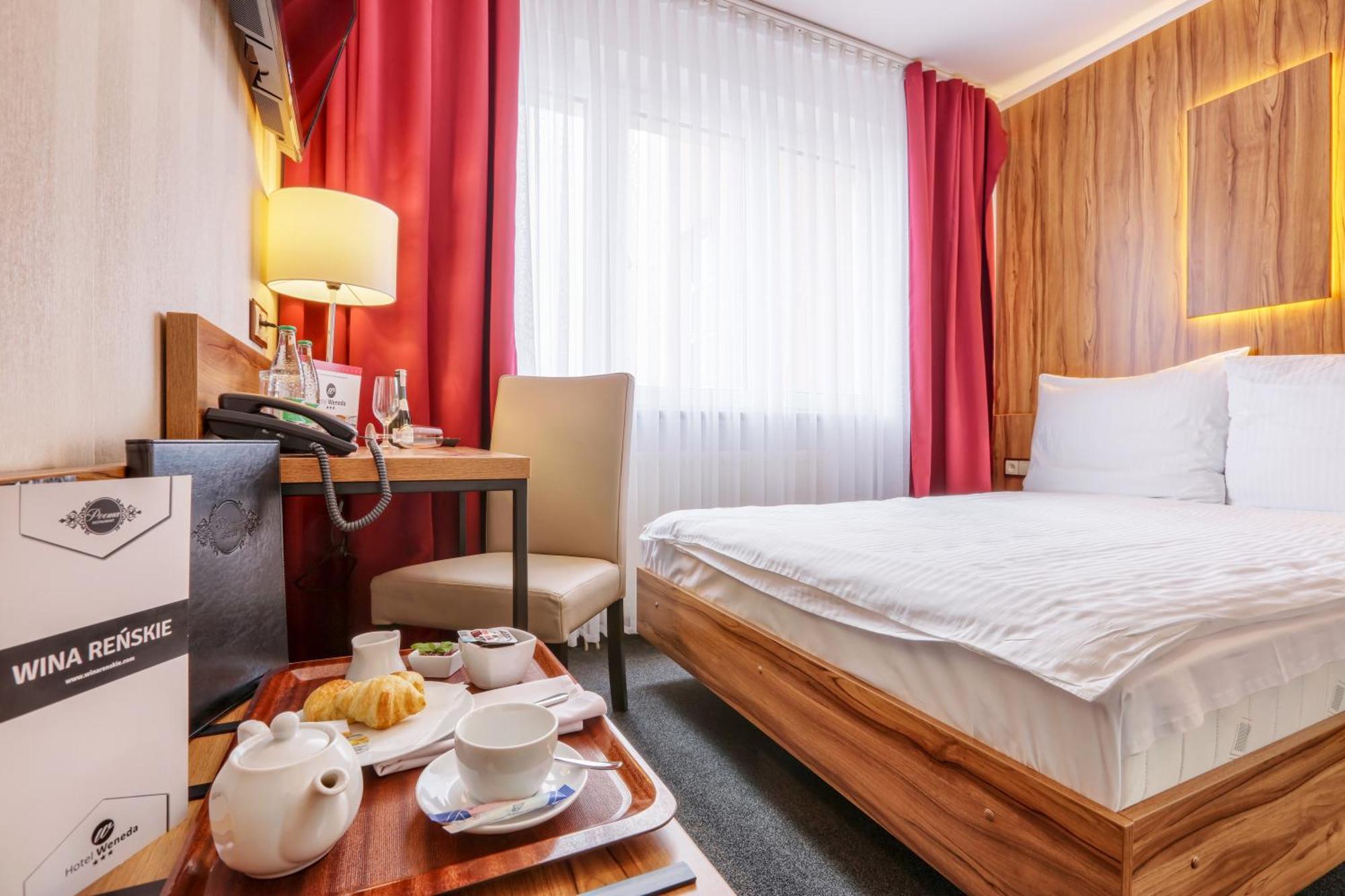 Hotel Weneda Ополе Екстер'єр фото